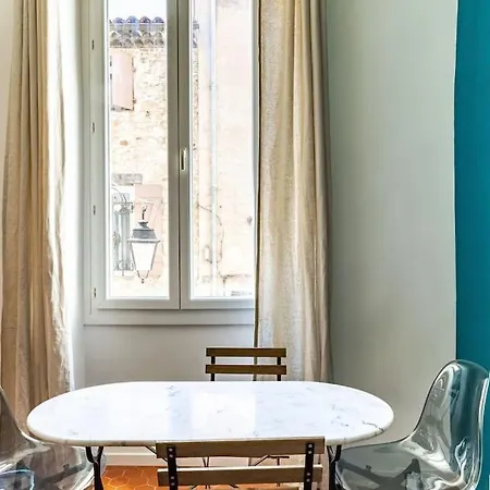 Appartement Authentique Situe En Plein Centre D'Antibes Exterior foto